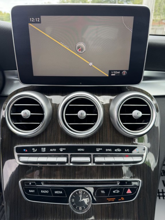 2017 Mercedes-Benz C-Class Image 12