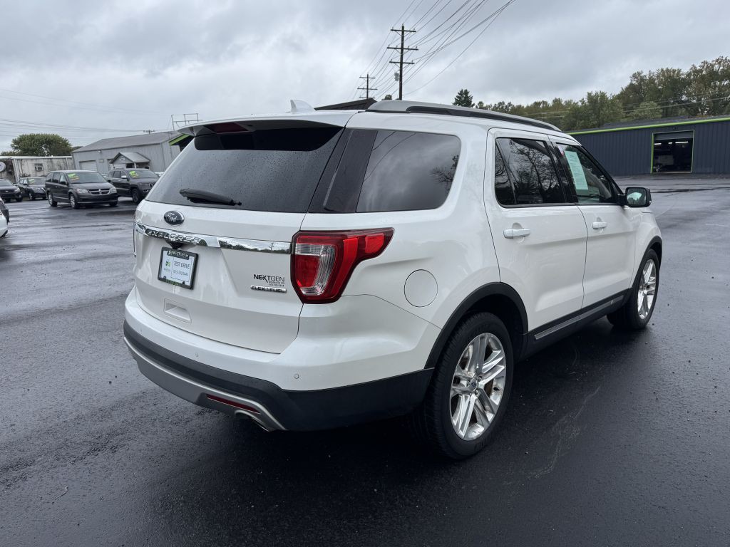 2016 Ford Explorer Image 4