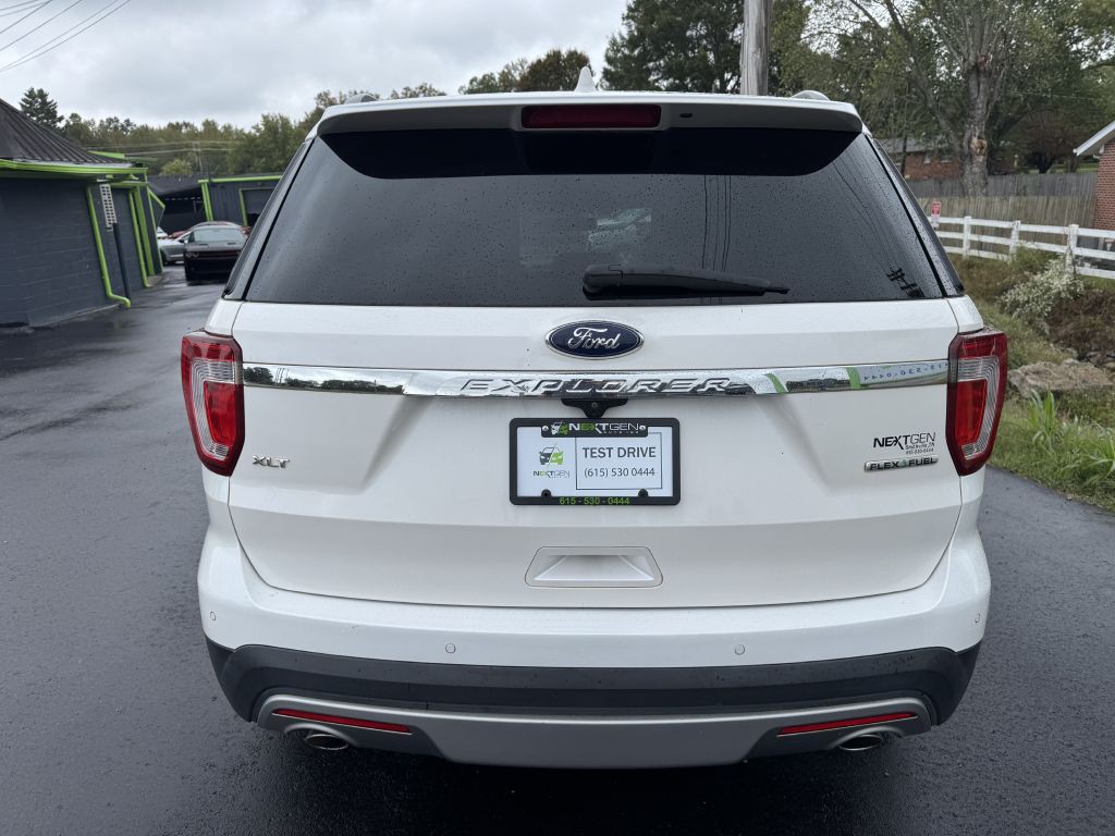 2016 Ford Explorer Image 5