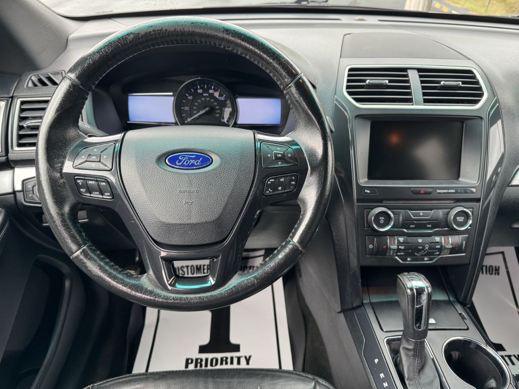 2016 Ford Explorer Image 13