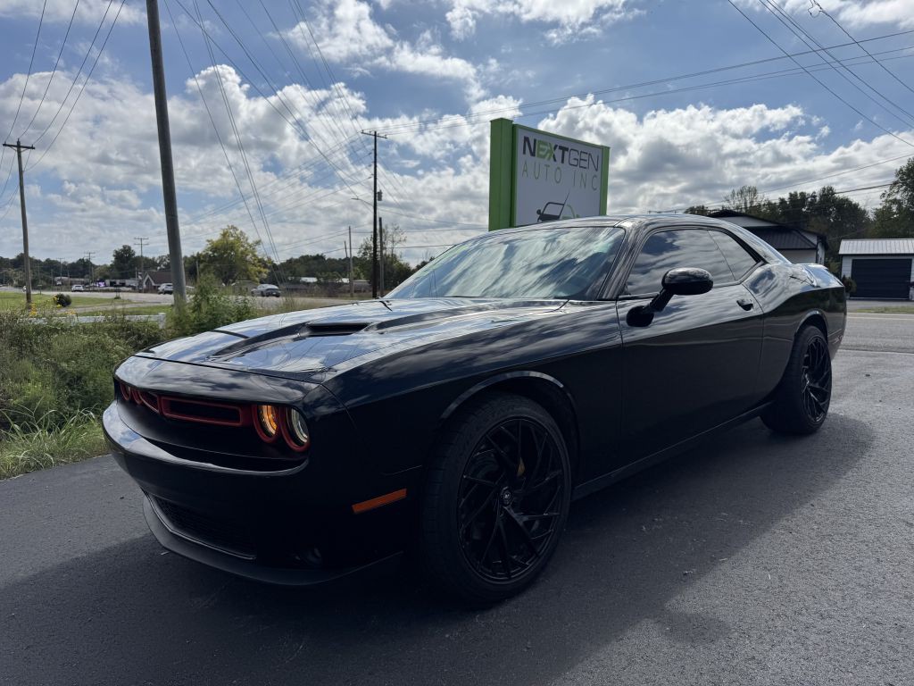 2016 Dodge Challenger Image 1