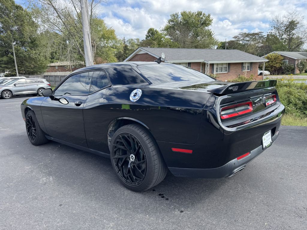 2016 Dodge Challenger Image 6
