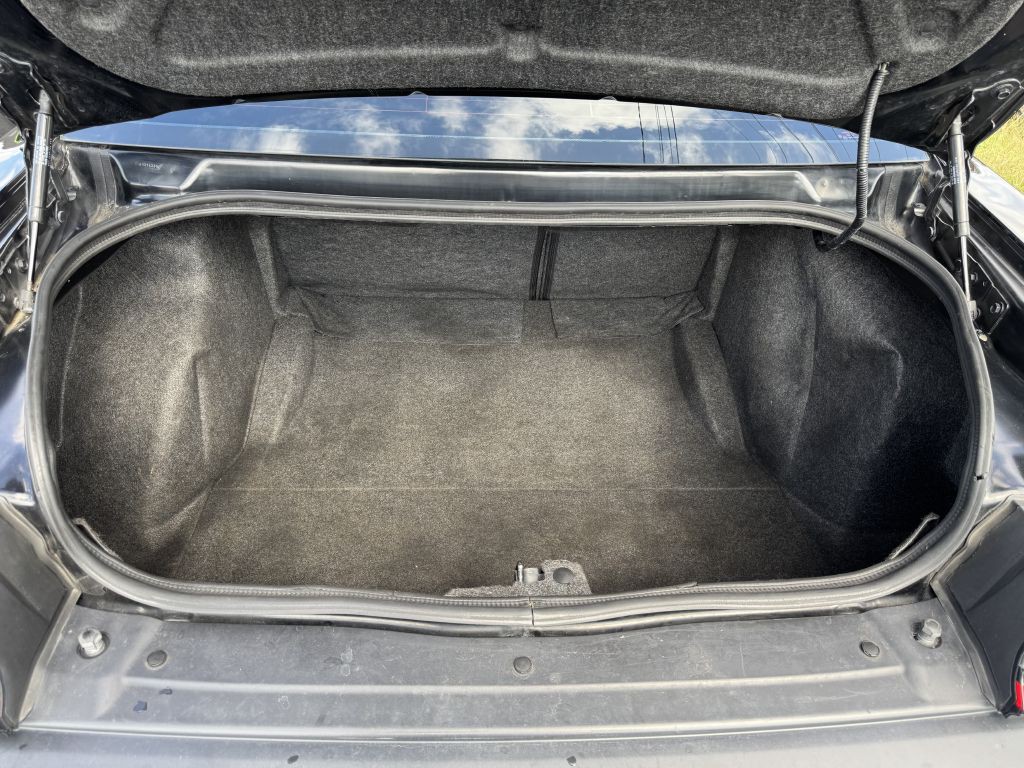 2016 Dodge Challenger Image 14