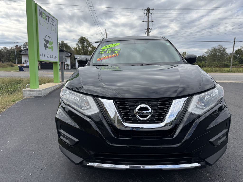 2017 Nissan Rogue Image 2