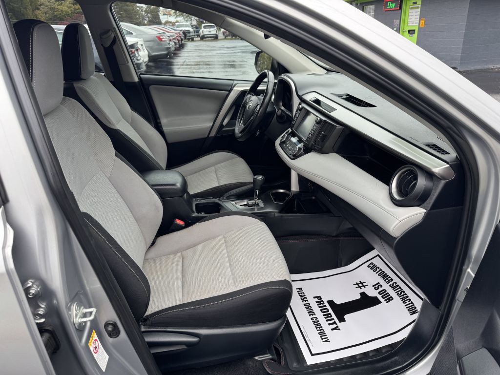 2018 Toyota Rav4 Image 9