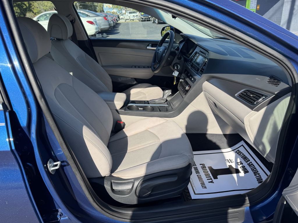2015 Hyundai Sonata Image 9