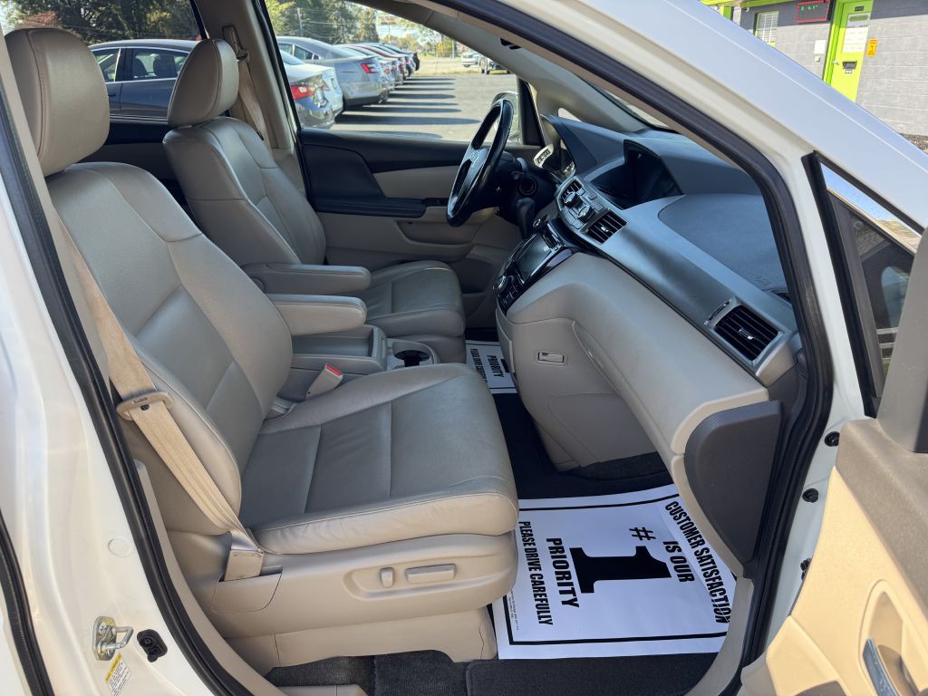 2016 Honda Odyssey Image 9