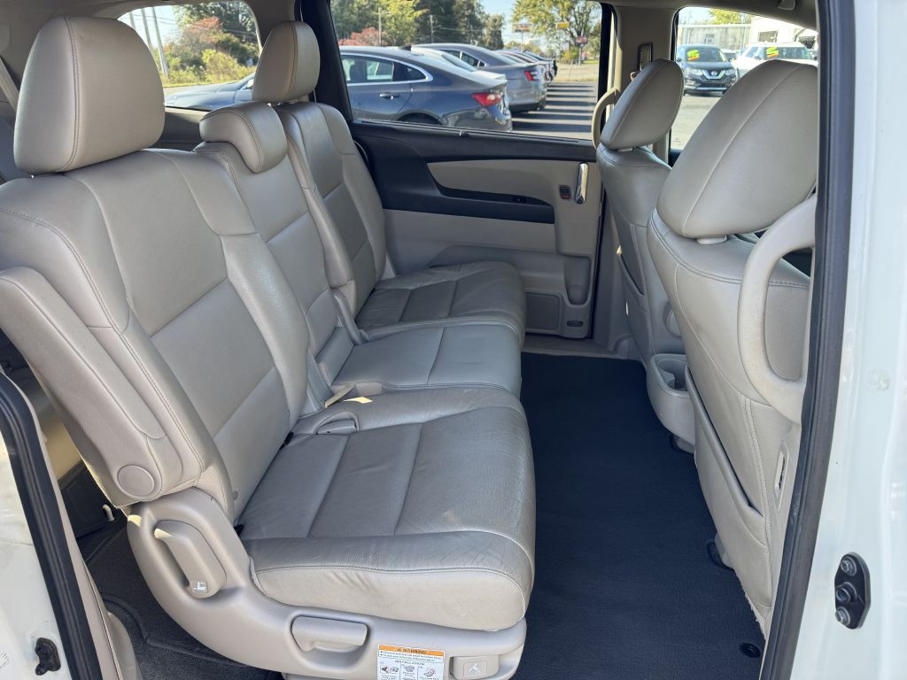 2016 Honda Odyssey Image 10