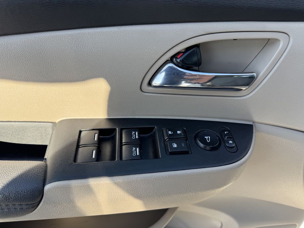 2016 Honda Odyssey Image 16