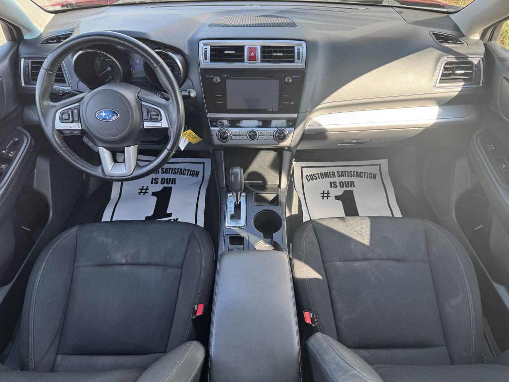 2017 Subaru Legacy Image 7