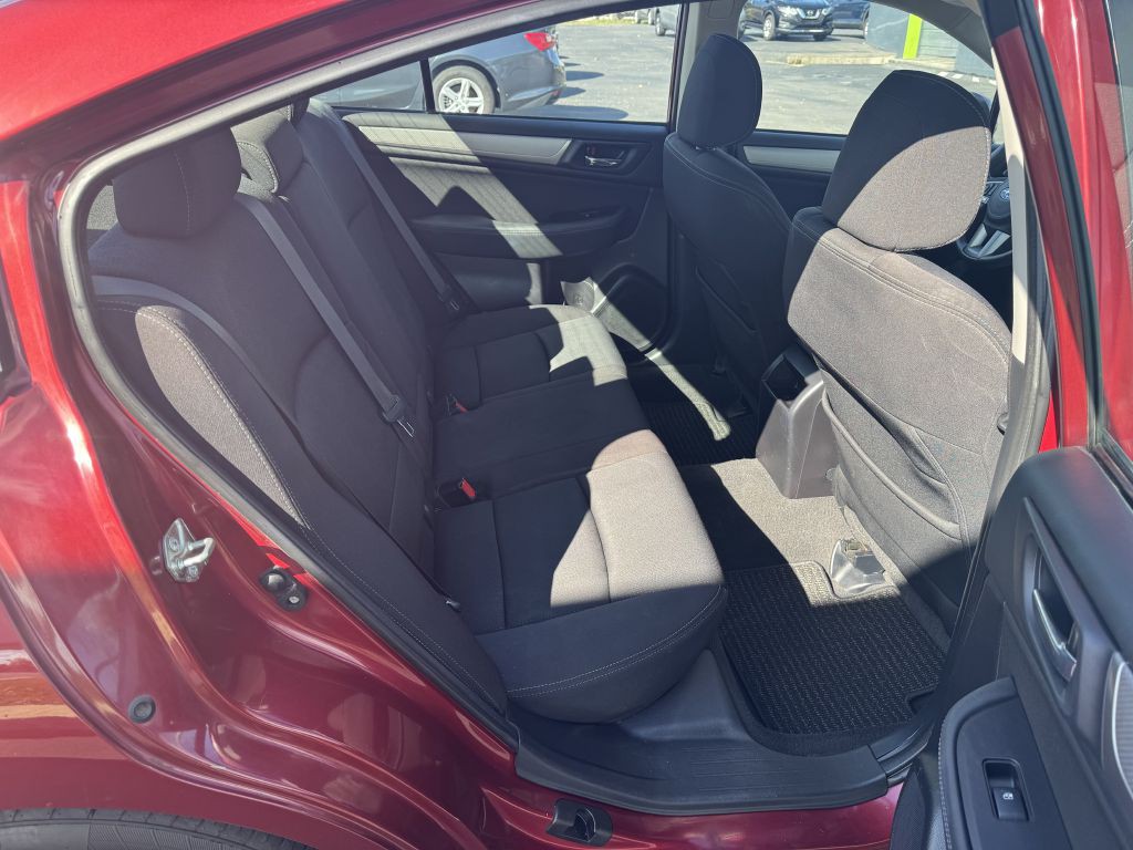 2017 Subaru Legacy Image 10