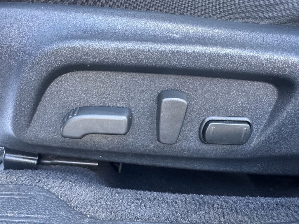 2017 Subaru Legacy Image 14