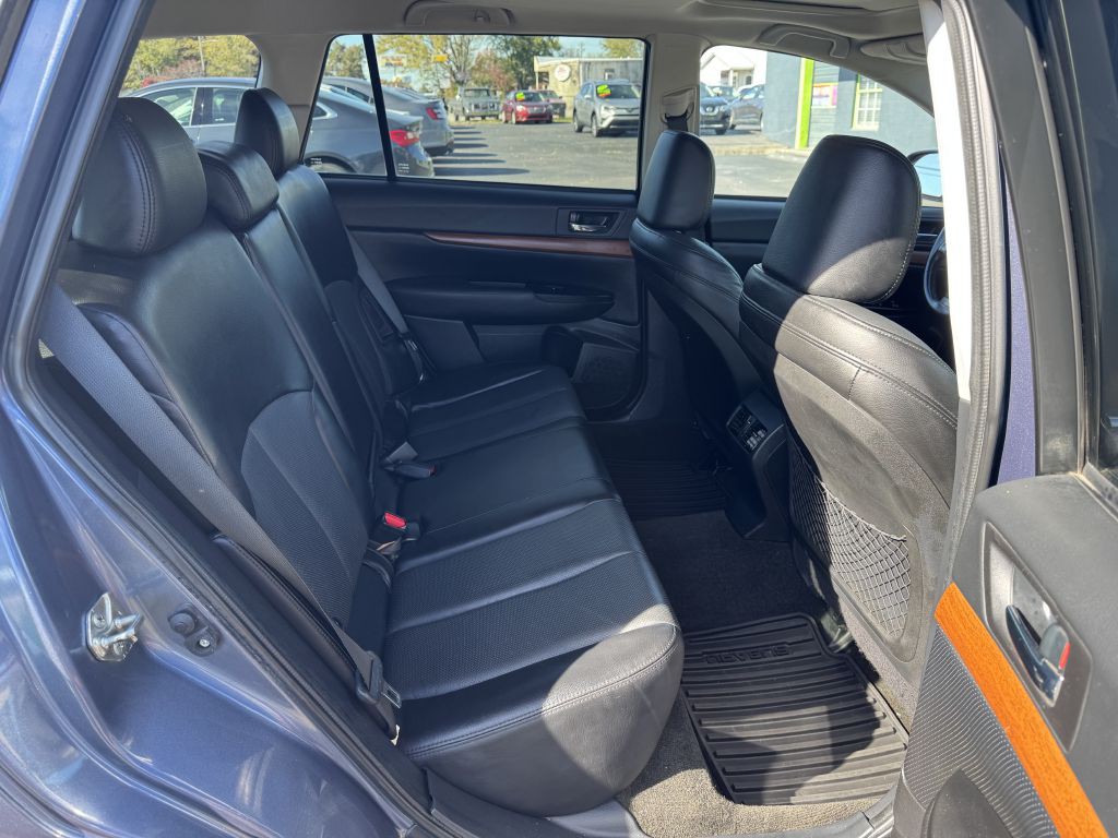 2014 Subaru Outback Image 10