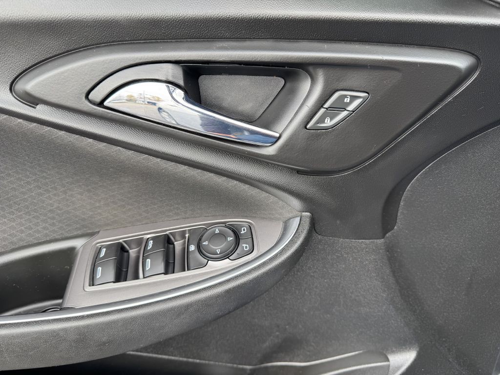 2020 Chevrolet Malibu Image 13
