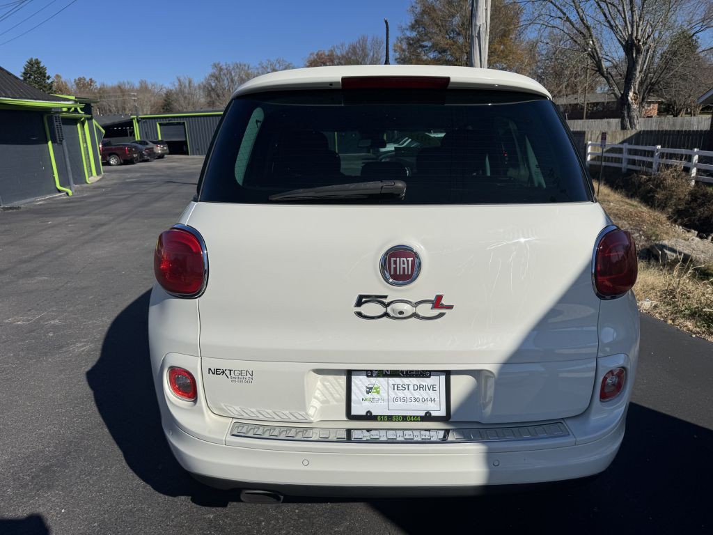 2017 FIAT 500L Image 5