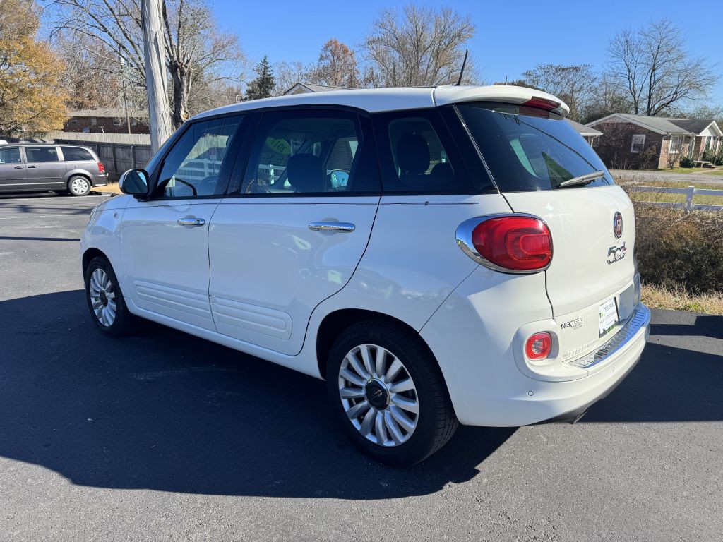 2017 FIAT 500L Image 6