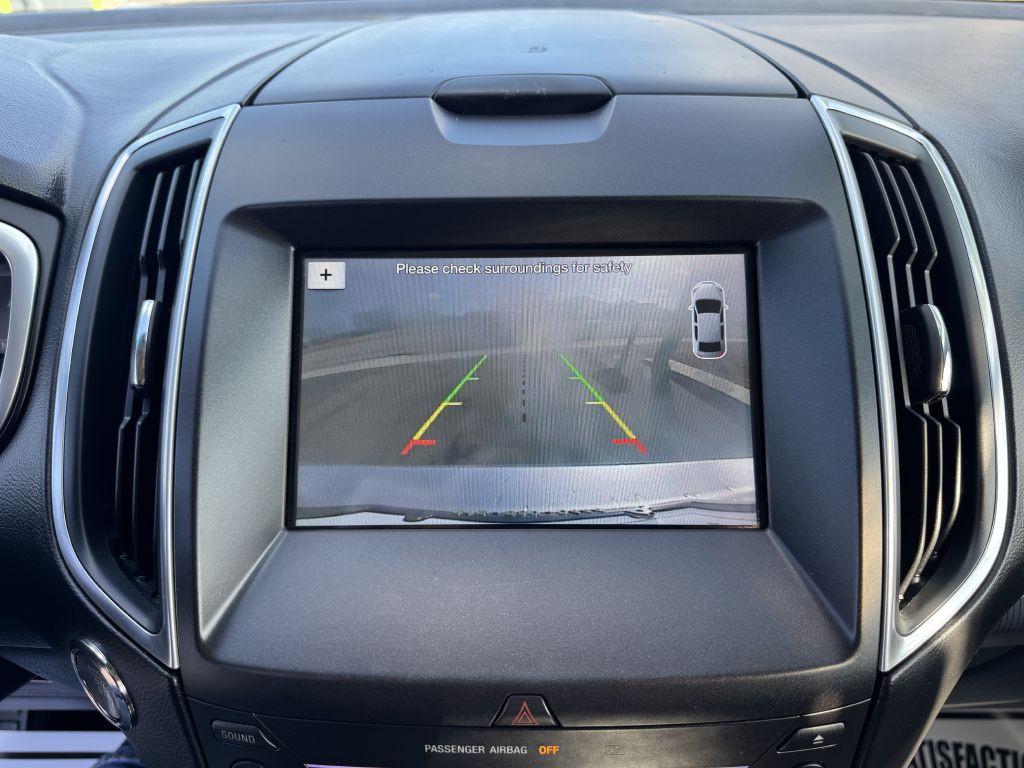 2017 Ford Edge Image 14