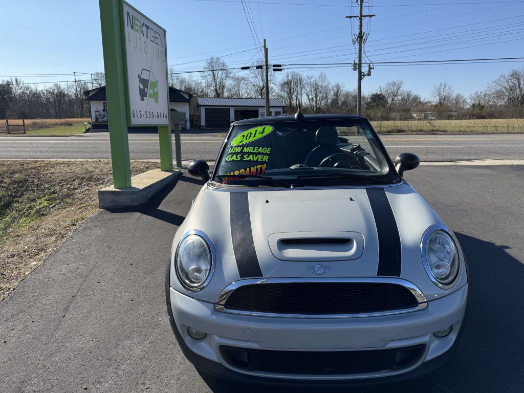 2014 MINI Cooper Image 4