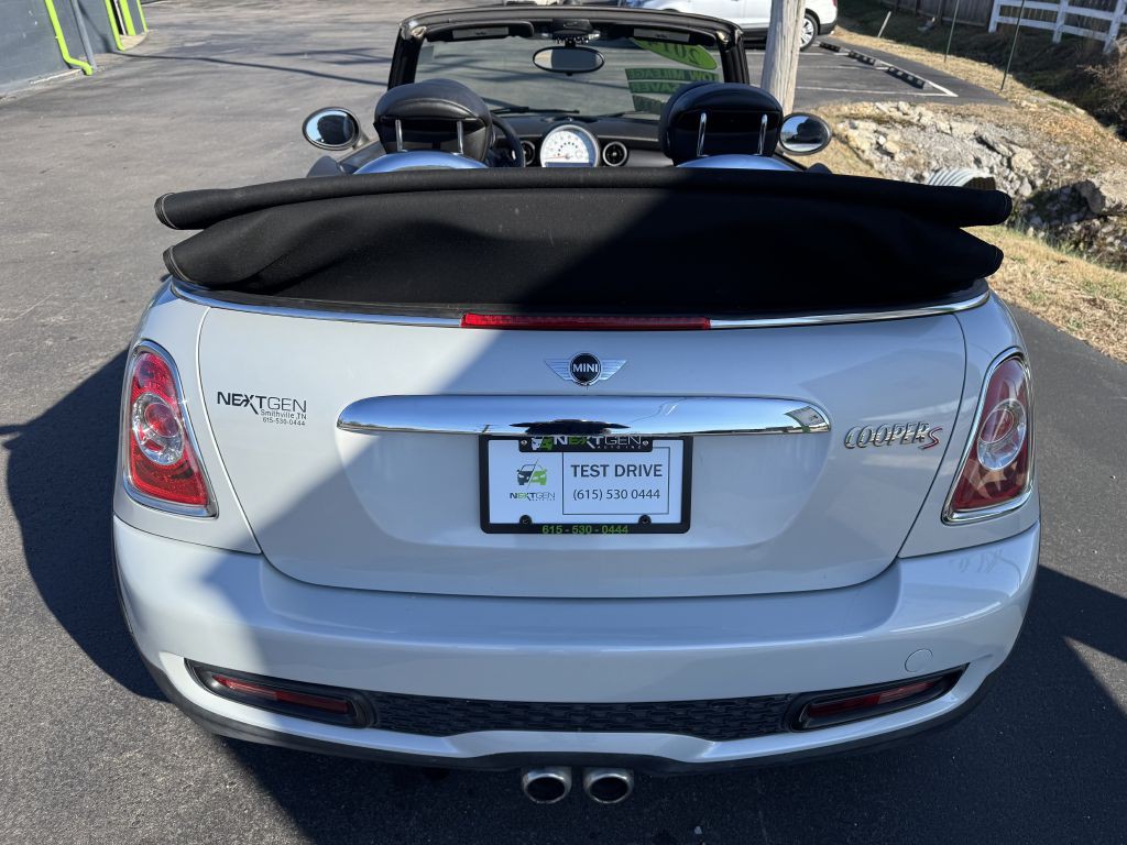 2014 MINI Cooper Image 7