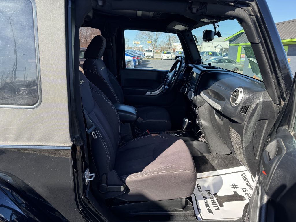 2014 Jeep Wrangler Image 8