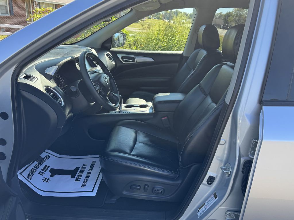 2018 Nissan Pathfinder Image 8