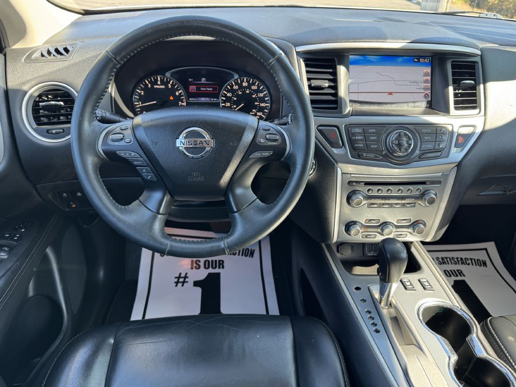 2018 Nissan Pathfinder Image 13