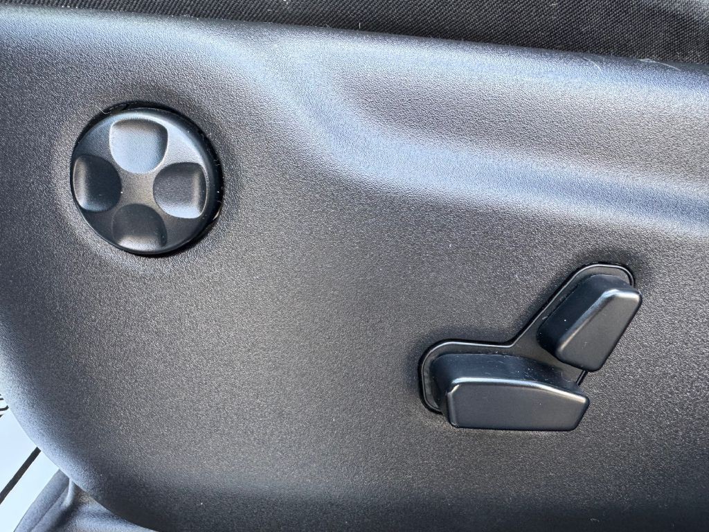 2018 Jeep Grand Cherokee Image 16