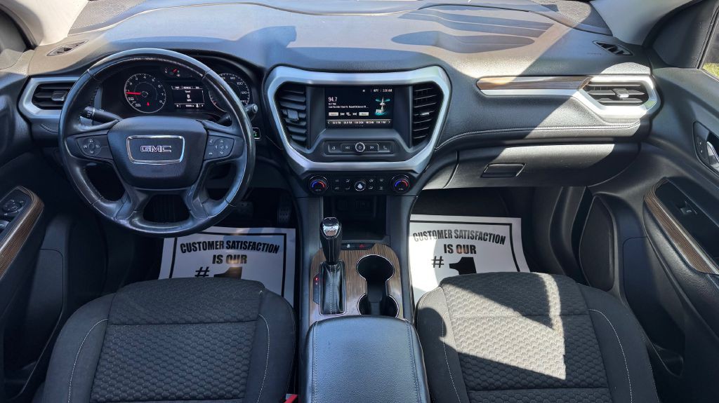 2017 GMC Acadia Image 7