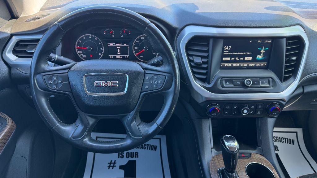 2017 GMC Acadia Image 13