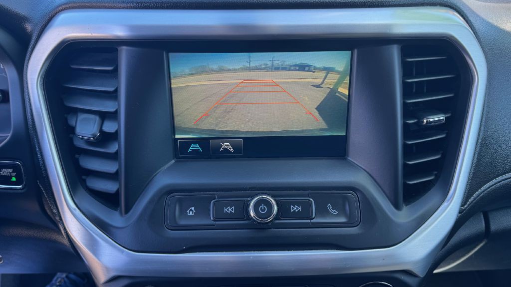2017 GMC Acadia Image 14