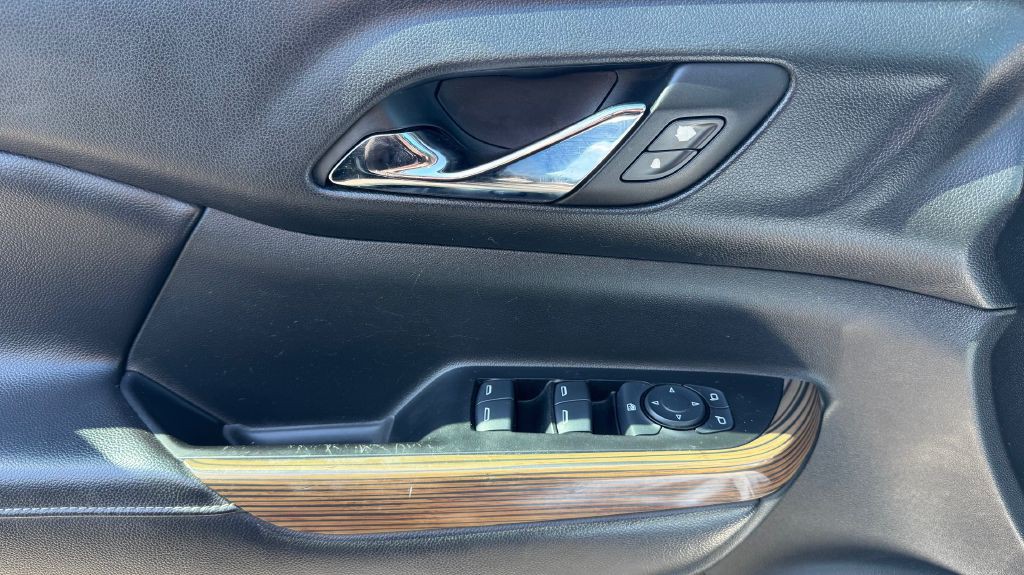 2017 GMC Acadia Image 15