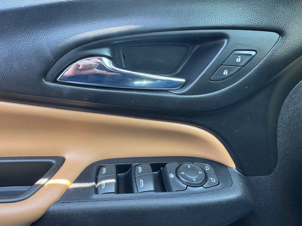 2018 Chevrolet Equinox Image 15