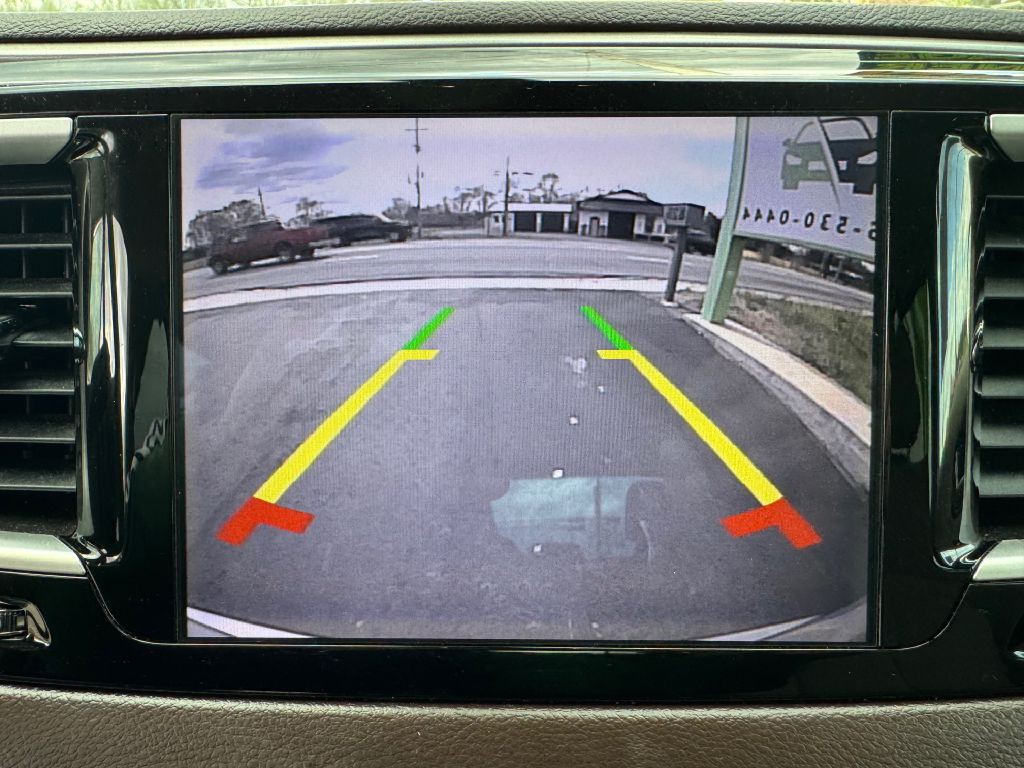 2018 Chrysler Pacifica Image 15