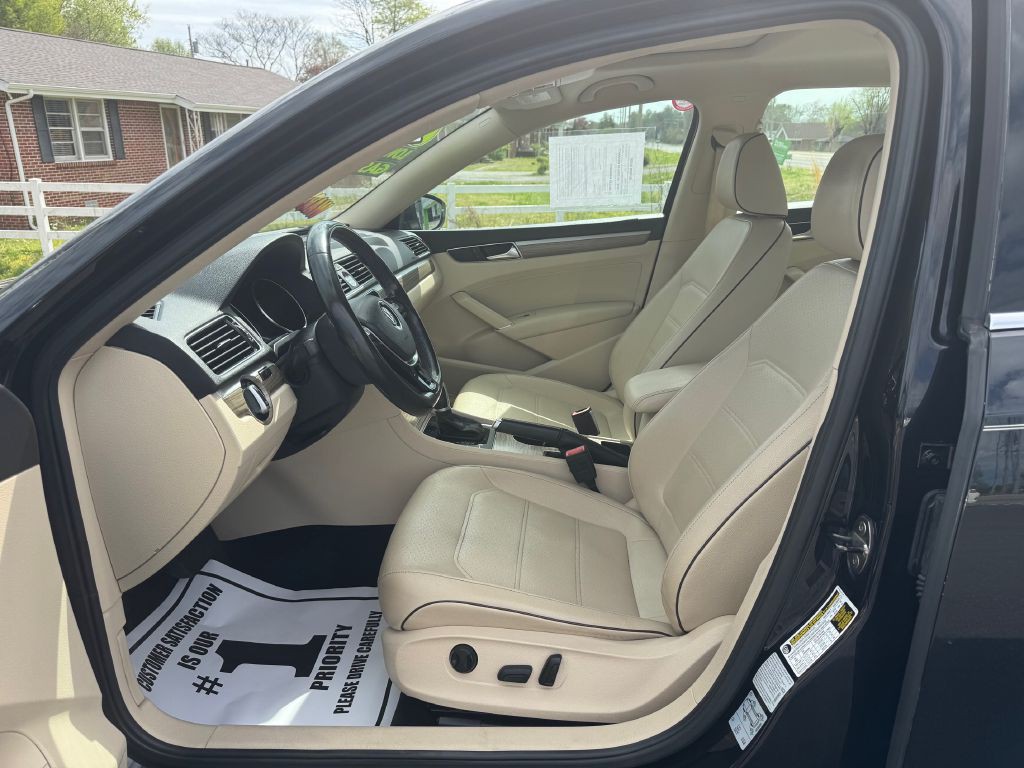 2017 Volkswagen Passat Image 8