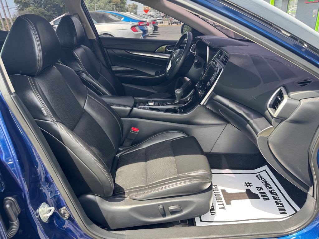 2020 Nissan Maxima Image 9