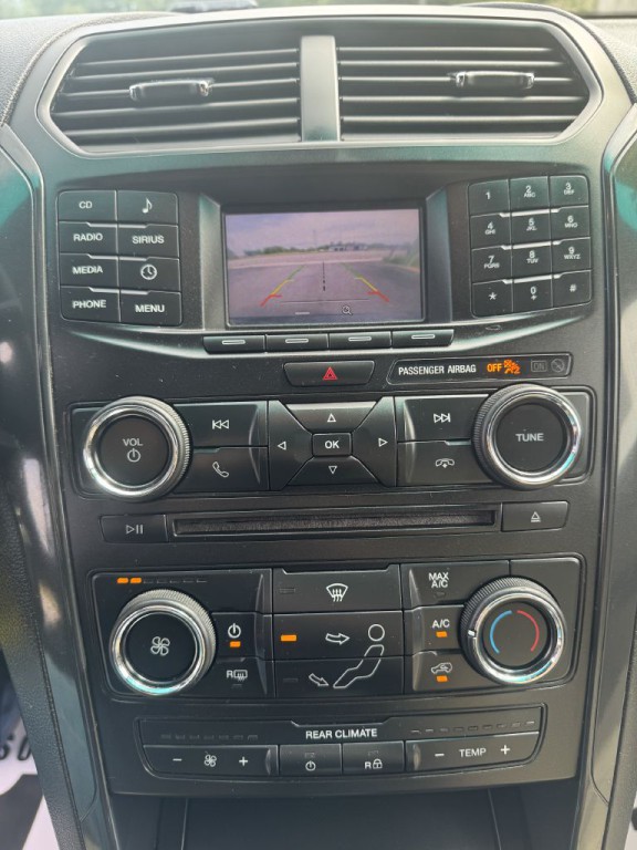 2016 Ford Explorer Image 15