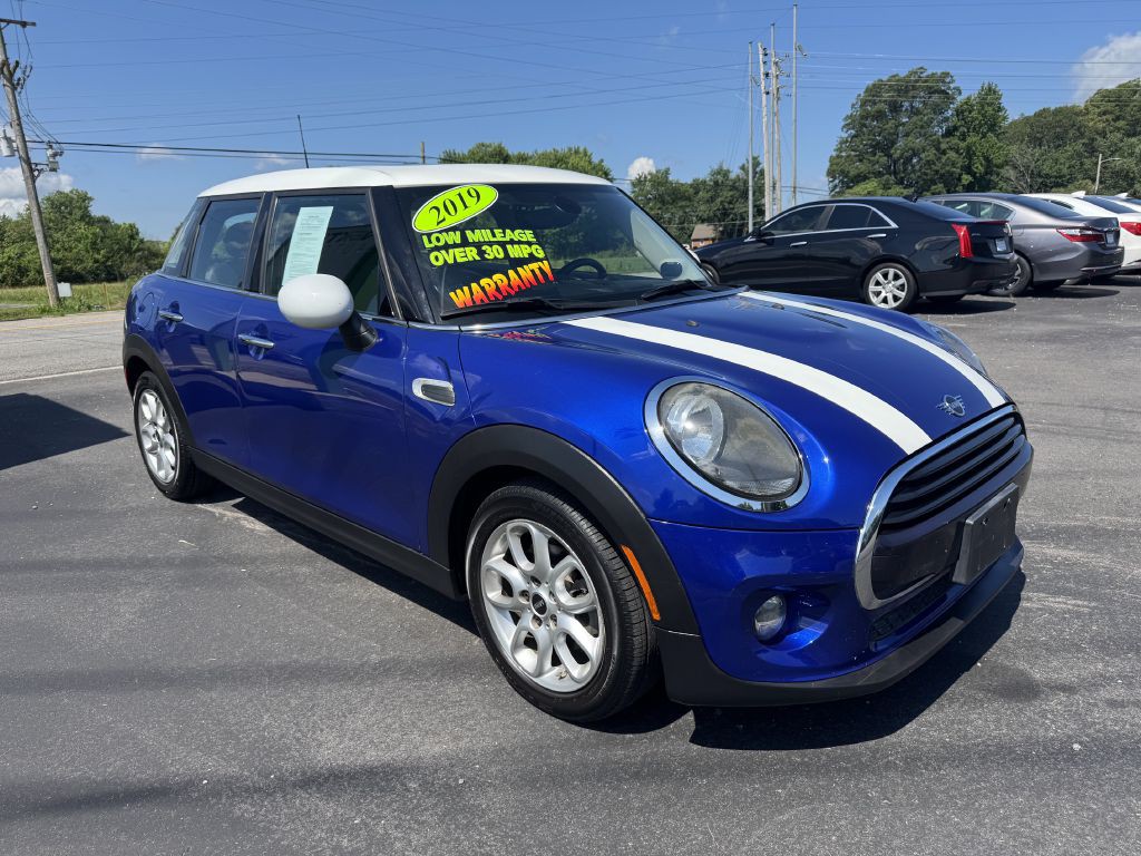 2019 MINI Cooper Image 3