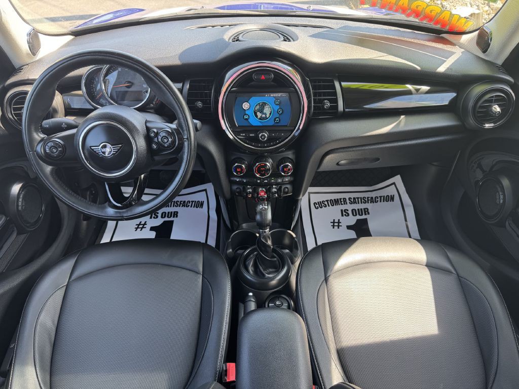 2019 MINI Cooper Image 7