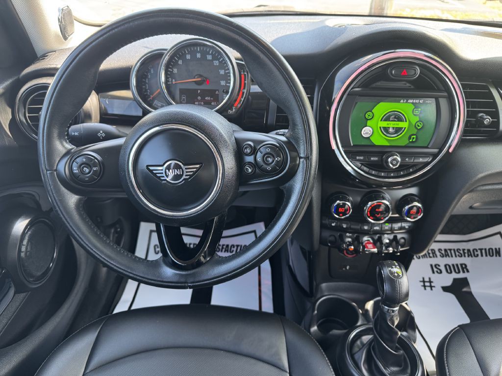 2019 MINI Cooper Image 12