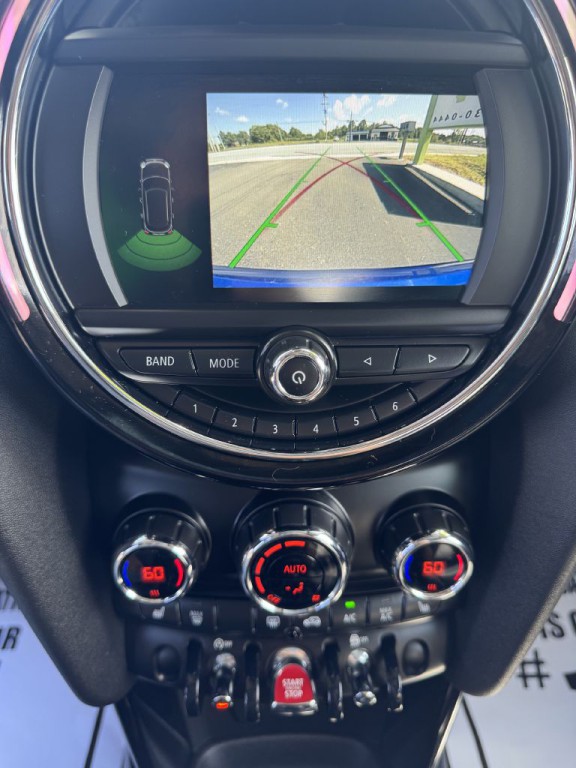 2019 MINI Cooper Image 13