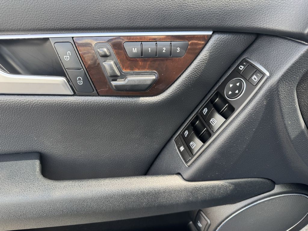2014 Mercedes-Benz C-Class Image 14
