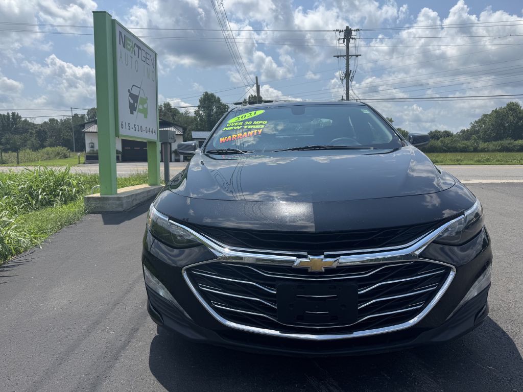 2021 Chevrolet Malibu Image 2