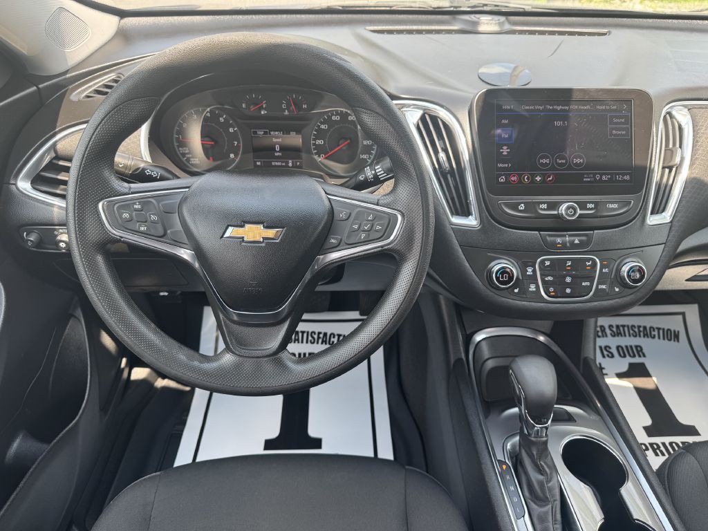 2021 Chevrolet Malibu Image 11