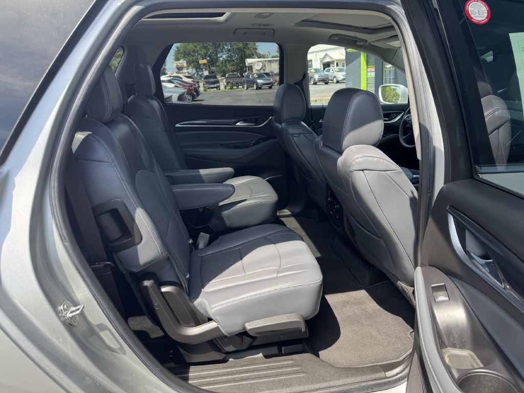2018 Buick Enclave Image 10