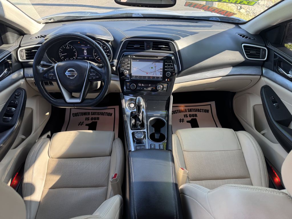 2017 Nissan Maxima Image 7