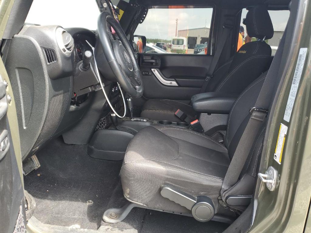 2015 Jeep Wrangler Unlimited Image 11
