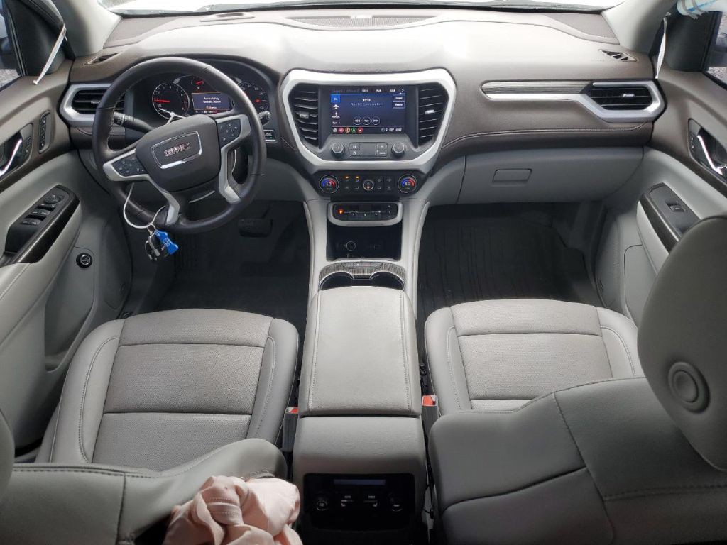 2023 GMC Acadia Image 9
