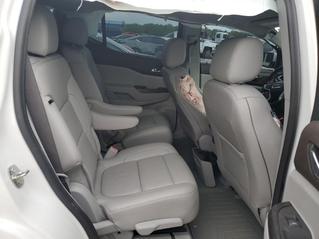 2023 GMC Acadia Image 12