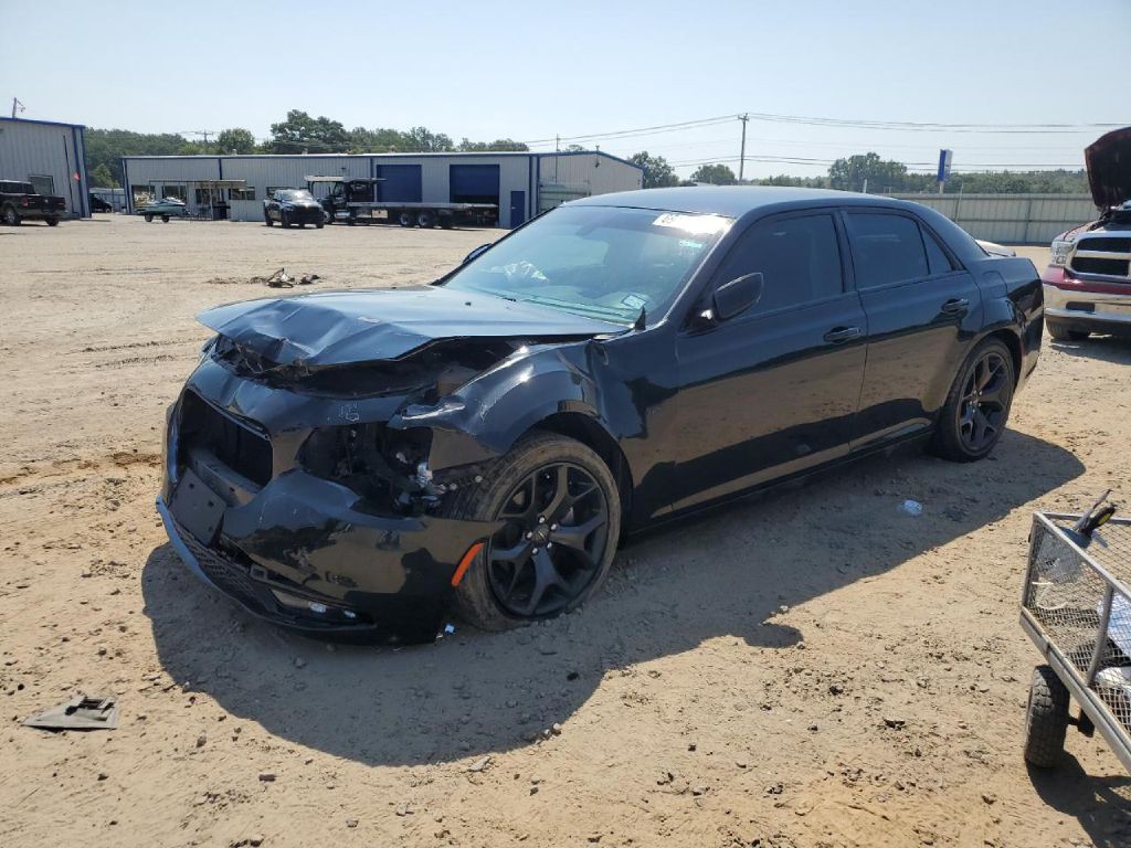 2021 Chrysler 300 Image 7