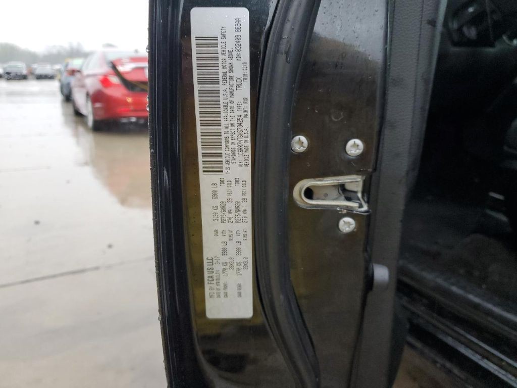 2017 RAM 1500 Image 7